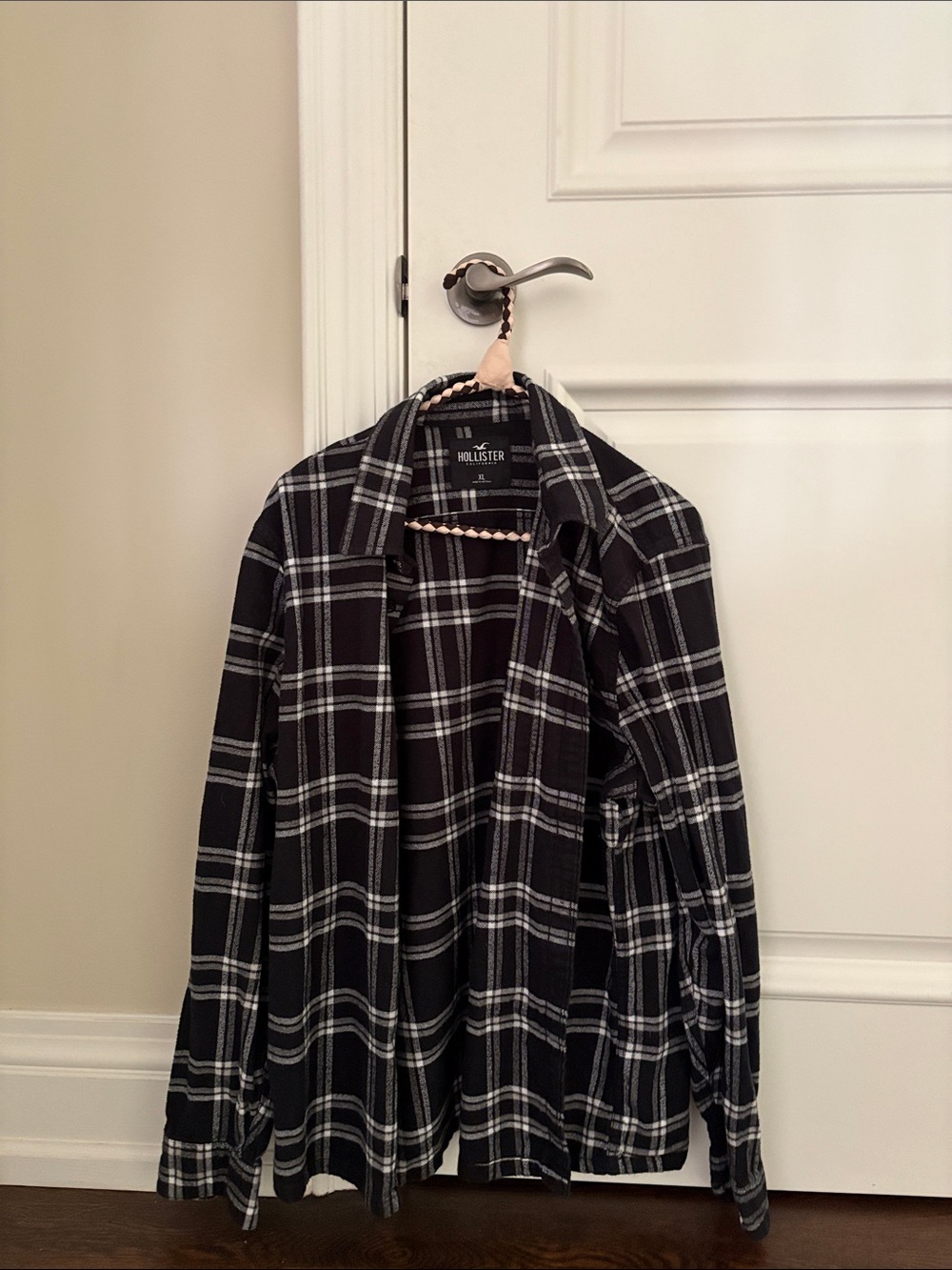 Hollister Men’s Black & White Plaid Flannel